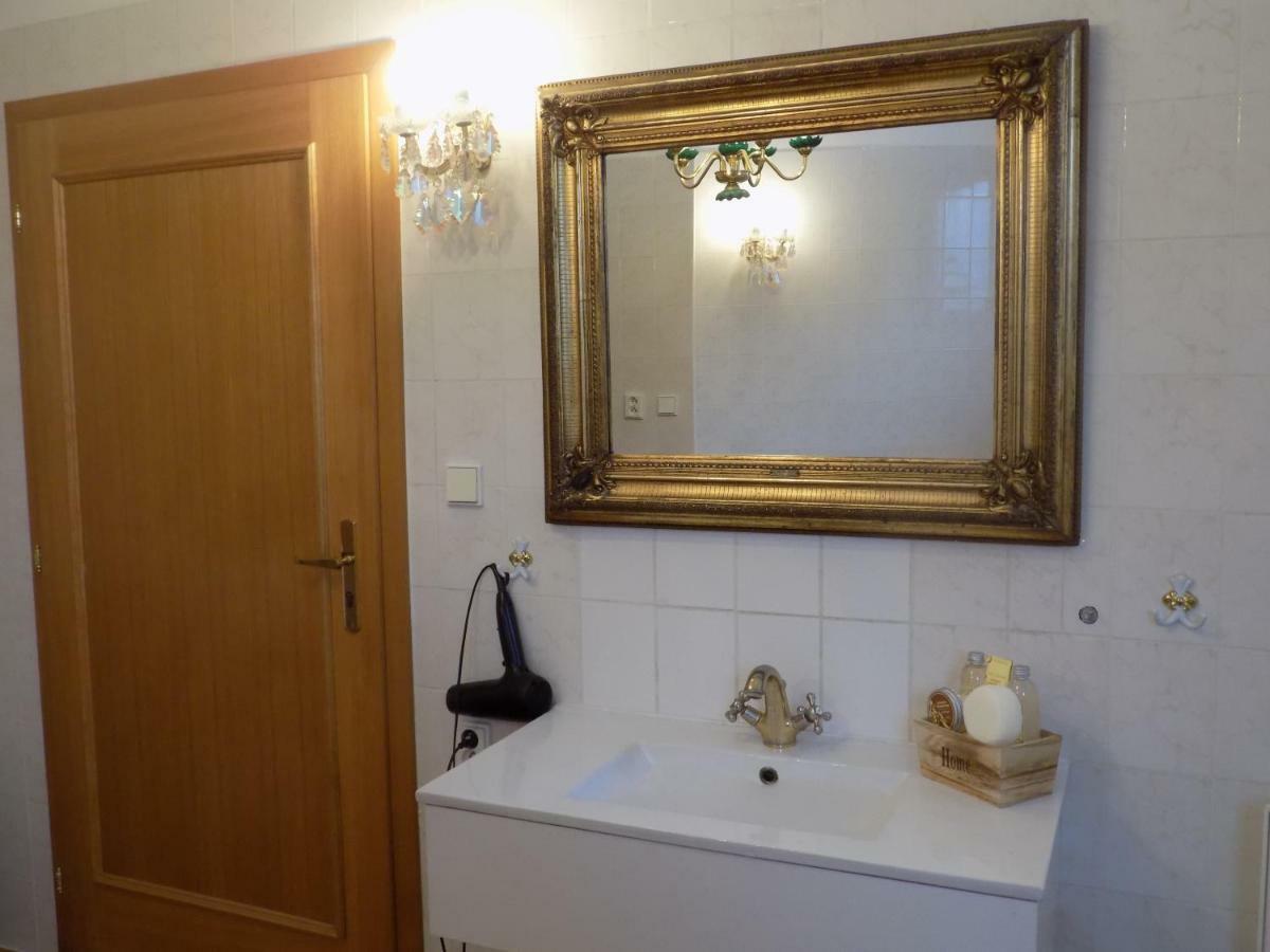 Landhaus Florian Apartamento Rovensko pod Troskami Exterior foto